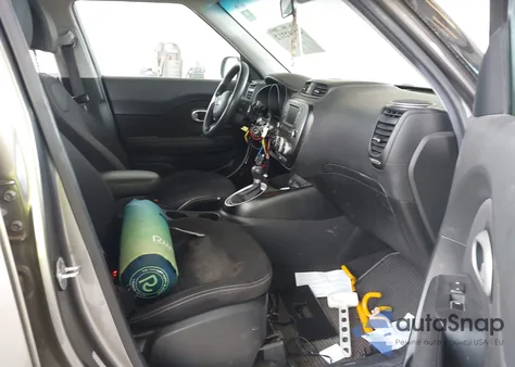 2018 Kia Soul z USA, uszkodzony, nr VIN KNDJN2A24J7572571